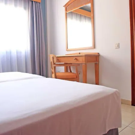 One Bedroom Premium Pool View, *